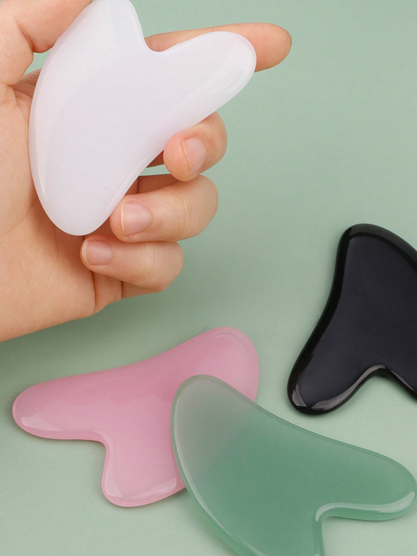 مجموعة جديدة من قطعتين: حجر غو - مراجعة Skincare Omg وسعره
